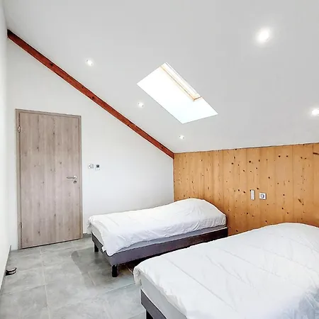 3 Bedroom Gorgeous In Apartment